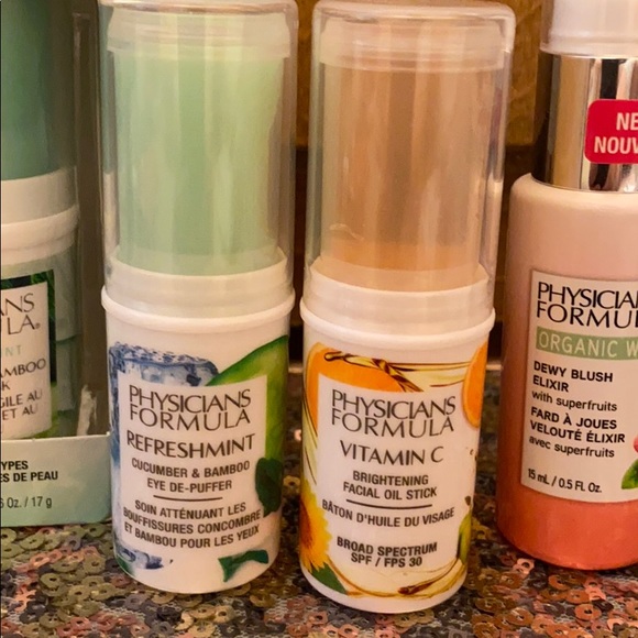Physicians Formula Set - most NIB blush, skincare - Picture 3 of 5